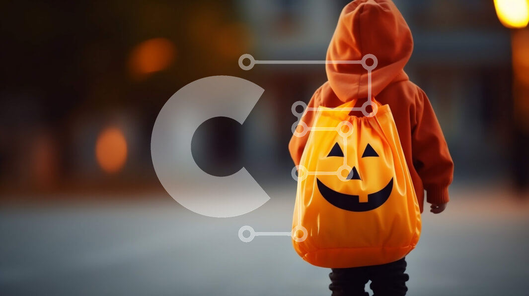 Intra Συλλεκτικό Ξύλινο Παζλ Plywood  4mm - Παιδί με τσάντα κολοκύθας στις Απόκριες ή τις διακοπές Σε Ξύλινο Κουτί - Διαστάσεις Puzzle: 10x10 cm – 25 κομμάτια