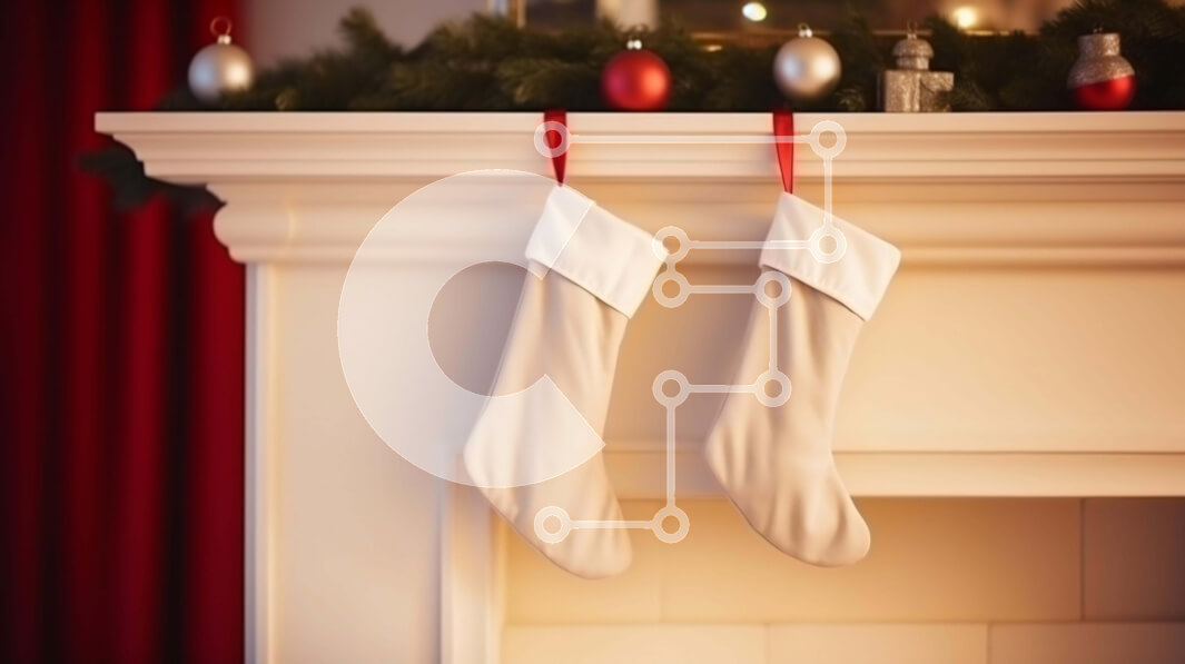 Intra Συλλεκτικό Ξύλινο Παζλ Plywood  4mm - Γιορτινές χριστουγεννιάτικες κάλτσες σε μανδύα τζακιού Σε Ξύλινο Κουτί - Διαστάσεις: 10x10 cm – 25 κομμάτια