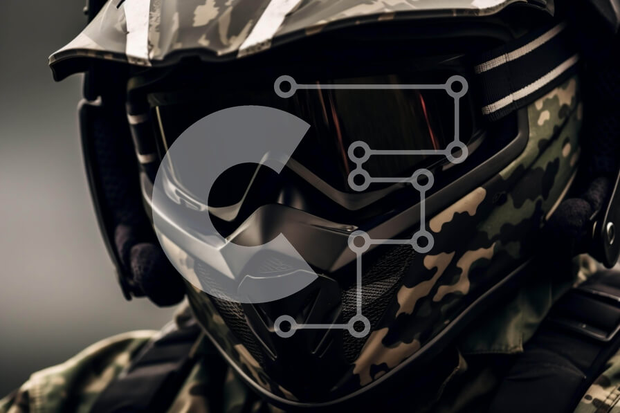 Intra Συλλεκτικό Ξύλινο Παζλ Plywood  4mm - Κοντινό πλάνο ατόμου με εξοπλισμό παραλλαγής Σε Ξύλινο Κουτί - Διαστάσεις Puzzle: 10x10 cm – 25 κομμάτια