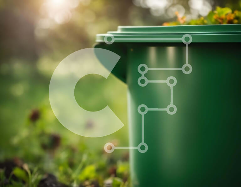 Intra Συλλεκτικό Ξύλινο Παζλ Plywood  4mm - Πράσινος κάδος απορριμμάτων σε γρασίδι και φυτά Σε Ξύλινο Κουτί - Διαστάσεις Puzzle: 10x10 cm – 25 κομμάτια