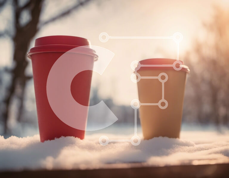 Intra Συλλεκτικό Ξύλινο Παζλ Plywood  4mm - Δύο φλιτζάνια καφέ σε χιονισμένο ξύλινο τραπέζι Σε Ξύλινο Κουτί - Διαστάσεις Puzzle: 10x10 cm – 25 κομμάτια