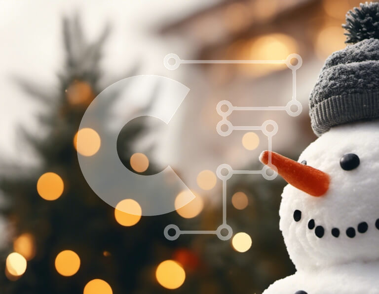 Intra Συλλεκτικό Ξύλινο Παζλ Plywood  4mm - Χιονάνθρωπος και χριστουγεννιάτικο δέντρο σε μια χειμερινή χώρα των θαυμάτων Σε Ξύλινο Κουτί - Διαστάσεις: 10x10 cm – 25 κομμάτια