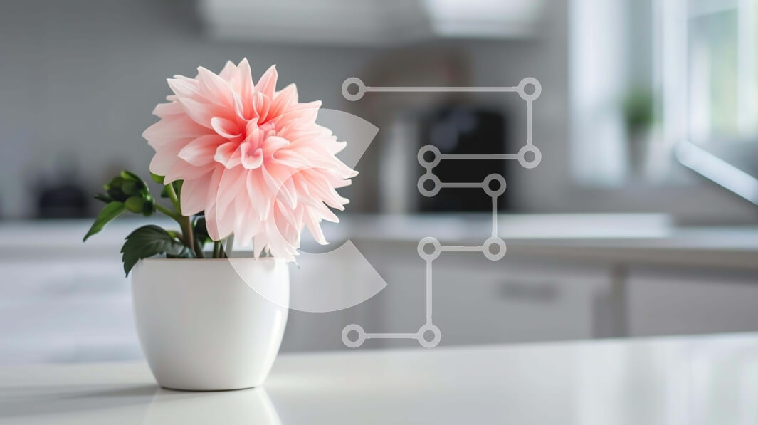 Intra Συλλεκτικό Ξύλινο Παζλ Plywood  4mm - Λευκό βάζο με ροζ λουλούδι στον πάγκο της κουζίνας Σε Ξύλινο Κουτί - Διαστάσεις Puzzle: 10x10 cm – 25 κομμάτια