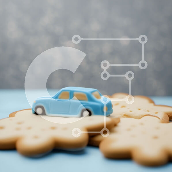 Intra Συλλεκτικό Ξύλινο Παζλ Plywood  4mm - Μπλε αυτοκίνητο παιχνίδι σε μπισκότα με νιφάδες χιονιού Σε Ξύλινο Κουτί - Διαστάσεις Puzzle: 10x10 cm – 25 κομμάτια