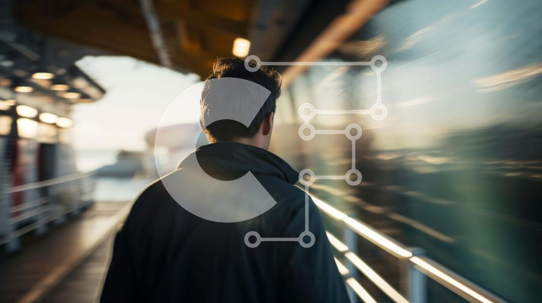 Intra Συλλεκτικό Ξύλινο Παζλ Plywood  4mm - Άτομο που στέκεται στην υπαίθρια πλατφόρμα τραίνων Σε Ξύλινο Κουτί - Διαστάσεις Puzzle: 10x10 cm – 25 κομμάτια