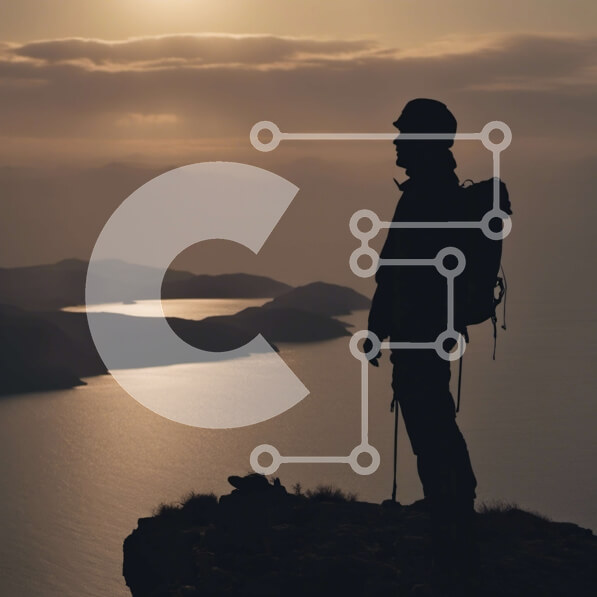 Intra Συλλεκτικό Ξύλινο Παζλ Plywood  4mm - Άτομο που στέκεται στον βράχο με θέα στο νερό με βουνά στο φόντο Σε Ξύλινο Κουτί - Διαστάσεις: 10x10 cm – 25 κομμάτια