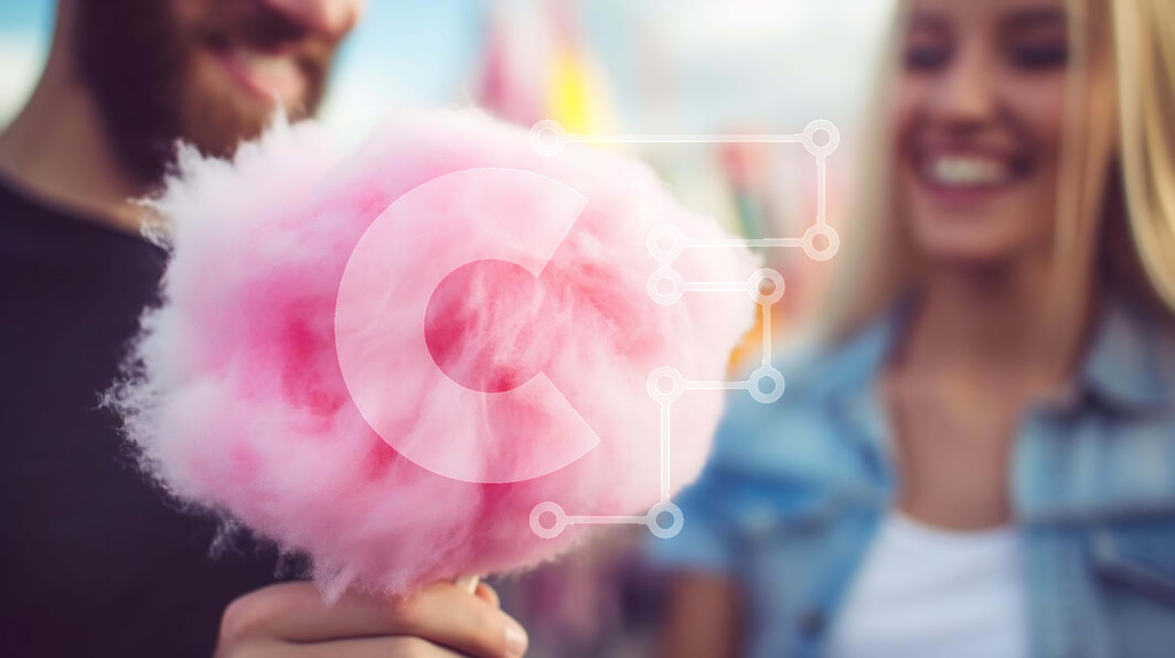 Intra Συλλεκτικό Ξύλινο Παζλ Plywood  4mm - Ευτυχισμένο ζευγάρι που κρατά ροζ μαλλί της γριάς στο καρναβάλι Σε Ξύλινο Κουτί - Διαστάσεις Puzzle: 10x10 cm – 25 κομμάτια