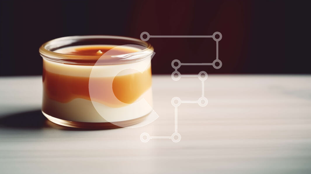 Intra Συλλεκτικό Ξύλινο Παζλ Plywood  4mm - Γυάλινο βάζο με πορτοκαλί κερί σε ξύλινο τραπέζι Σε Ξύλινο Κουτί - Διαστάσεις: 10x10 cm – 25 κομμάτια