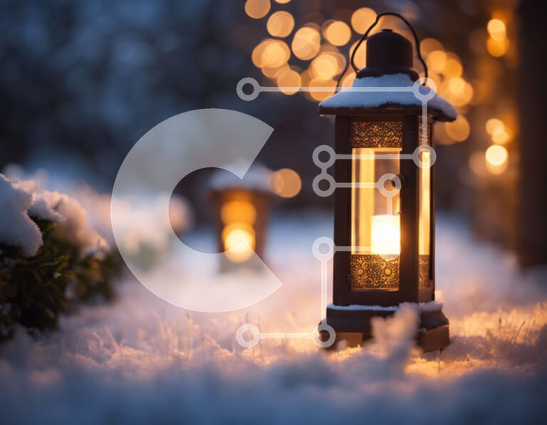 Intra Συλλεκτικό Ξύλινο Παζλ Plywood  4mm - Φανάρι στο χιόνι με το φως των κεριών Σε Ξύλινο Κουτί - Διαστάσεις Puzzle: 10x10 cm – 25 κομμάτια