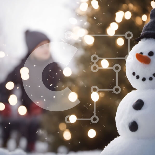 Intra Συλλεκτικό Ξύλινο Παζλ Plywood  4mm - Εορταστικός χιονάνθρωπος και χριστουγεννιάτικο δέντρο το χειμώνα Σε Ξύλινο Κουτί - Διαστάσεις: 10x10 cm – 25 κομμάτια