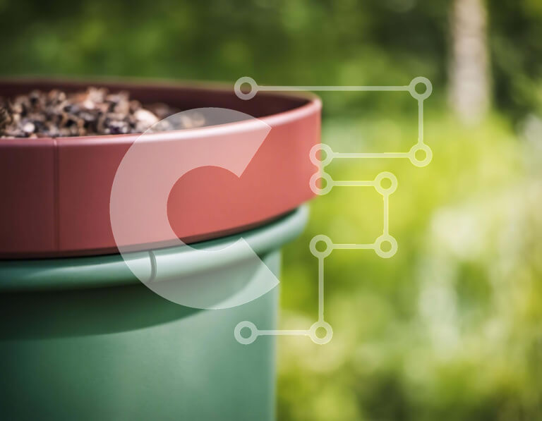 Intra Συλλεκτικό Ξύλινο Παζλ Plywood  4mm - Πράσινος και κόκκινος κάδος απορριμμάτων με διάφορα είδη απορριμμάτων Σε Ξύλινο Κουτί - Διαστάσεις: 10x10 cm – 25 κομμάτια