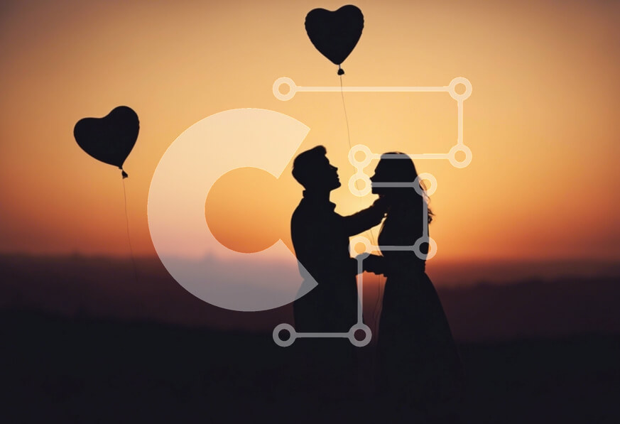 Intra Συλλεκτικό Ξύλινο Παζλ Plywood  4mm - Σιλουέτα ενός ζευγαριού που κρατά μπαλόνια σε σχήμα καρδιάς στο ηλιοβασίλεμα Σε Ξύλινο Κουτί - Διαστάσεις Puzzle: 10x10 cm – 25 κομμάτια