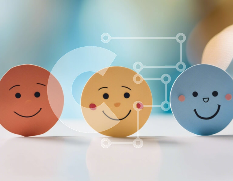 Intra Συλλεκτικό Ξύλινο Παζλ Plywood  4mm - Πολύχρωμα χάρτινα χαμογελαστά πρόσωπα για εκδηλώσεις και πάρτι Σε Ξύλινο Κουτί - Διαστάσεις Puzzle: 10x10 cm – 25 κομμάτια