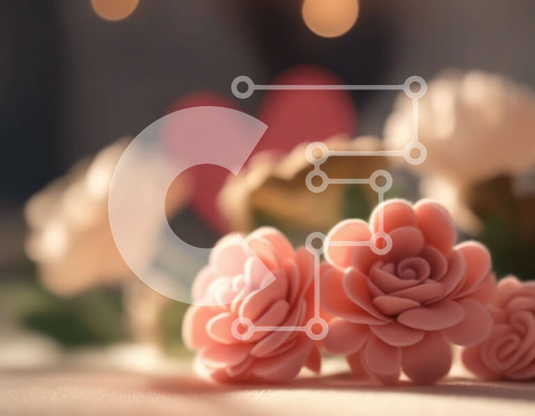 Intra Συλλεκτικό Ξύλινο Παζλ Plywood  4mm - Τρία ροζ λουλούδια που τακτοποιούνται σε ένα τραπέζι Σε Ξύλινο Κουτί - Διαστάσεις: 10x10 cm – 25 κομμάτια