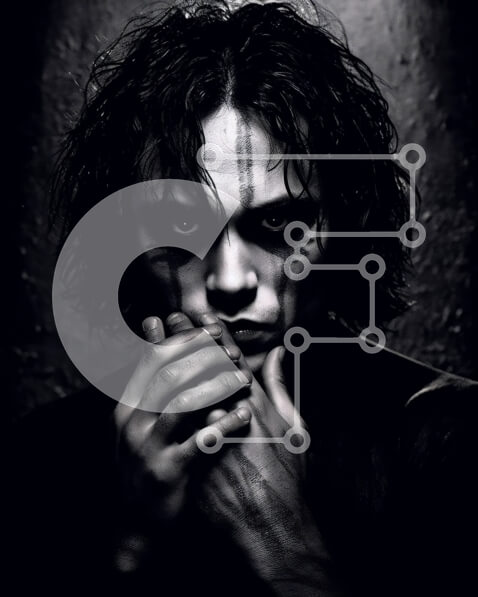 Intra Συλλεκτικό Ξύλινο Παζλ Plywood  4mm - Πορτρέτο ενός άνδρα με μακριά σκούρα μαλλιά και γένια με μαύρα ρούχα Σε Ξύλινο Κουτί - Διαστάσεις Puzzle: 10x10 cm – 25 κομμάτια