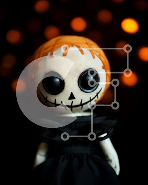 Intra Συλλεκτικό Ξύλινο Παζλ Plywood  4mm - Ασπρόμαυρη κούκλα αποκριών με κόκκινα μαλλιά και πορτοκαλί μάτια Σε Ξύλινο Κουτί - Διαστάσεις Puzzle: 10x10 cm – 25 κομμάτια