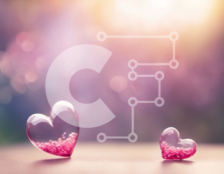 Intra Συλλεκτικό Ξύλινο Παζλ Plywood  4mm - Ρομαντικά γυάλινα μπιχλιμπίδια σε σχήμα καρδιάς στο τραπέζι Σε Ξύλινο Κουτί - Διαστάσεις Puzzle: 10x10 cm – 25 κομμάτια