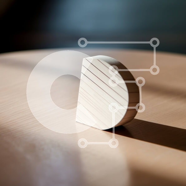 Intra Συλλεκτικό Ξύλινο Παζλ Plywood  4mm - Ξύλινο ρολόι σε ημιτελές ξύλινο τραπέζι Σε Ξύλινο Κουτί - Διαστάσεις: 10x10 cm – 25 κομμάτια