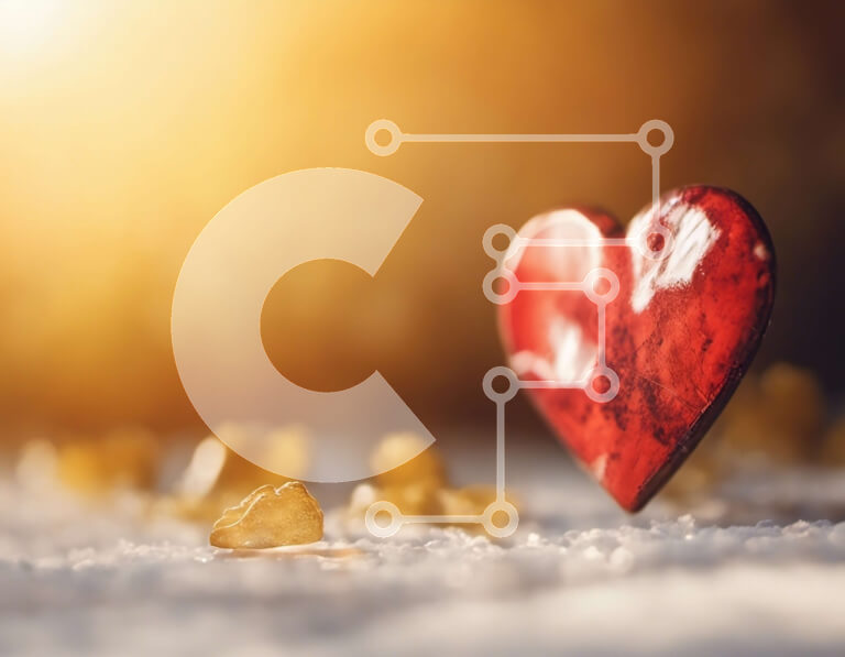 Intra Συλλεκτικό Ξύλινο Παζλ Plywood  4mm - Γυαλιστερή κόκκινη καρδιά με χρυσά κομμάτια σε ανάγλυφη επιφάνεια Σε Ξύλινο Κουτί - Διαστάσεις Puzzle: 10x10 cm – 25 κομμάτια