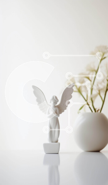 Intra Συλλεκτικό Ξύλινο Παζλ Plywood  4mm - Άσπρο ειδώλιο αγγέλου στο τραπέζι με λουλούδια Σε Ξύλινο Κουτί - Διαστάσεις Puzzle: 10x10 cm – 25 κομμάτια