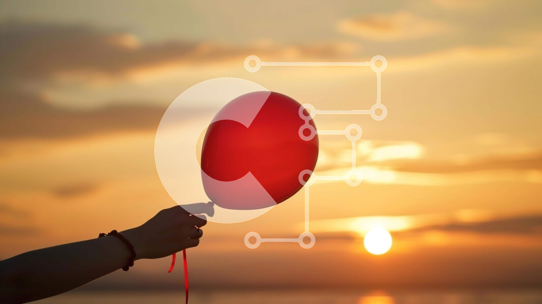 Intra Συλλεκτικό Ξύλινο Παζλ Plywood  4mm - Εορταστικό κόκκινο μπαλόνι στο ηλιοβασίλεμα Σε Ξύλινο Κουτί - Διαστάσεις Puzzle: 10x10 cm – 25 κομμάτια