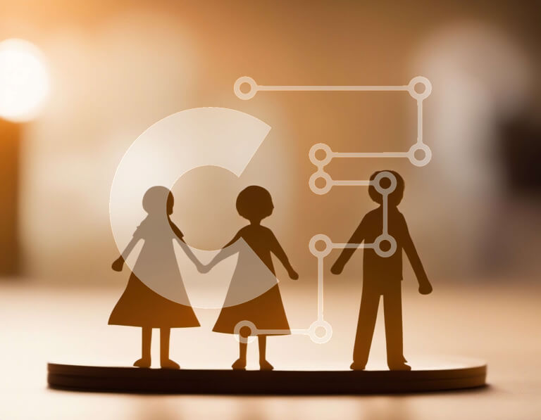 Intra Συλλεκτικό Ξύλινο Παζλ Plywood  4mm - Τριμελής οικογένεια κρατώντας τα χέρια και χαμογελώντας Σε Ξύλινο Κουτί - Διαστάσεις Puzzle: 10x10 cm – 25 κομμάτια