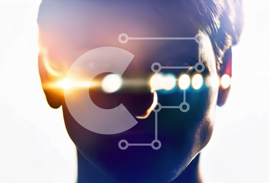 Intra Συλλεκτικό Ξύλινο Παζλ Plywood  4mm - Ανδρικό πρόσωπο με φόντο φωτεινά φώτα Σε Ξύλινο Κουτί - Διαστάσεις Puzzle: 10x10 cm – 25 κομμάτια