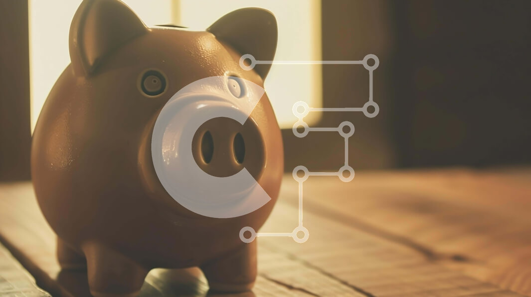 Intra Συλλεκτικό Ξύλινο Παζλ Plywood  4mm - Καλοδιατηρημένος καφέ κουμπαράς σε ημιτελές ξύλινο τραπέζι Σε Ξύλινο Κουτί - Διαστάσεις: 10x10 cm – 25 κομμάτια