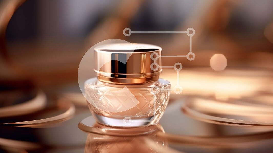 Intra Συλλεκτικό Ξύλινο Παζλ Plywood  4mm - Εκλεπτυσμένη και λαμπερή εικόνα του μπουκαλιού αρώματος Chanel No. 5 σε ένα ξύλινο τραπέζι Σε Ξύλινο Κουτί - Διαστάσεις Puzzle: 10x10 cm – 25 κομμάτια