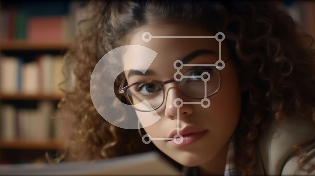 Intra Συλλεκτικό Ξύλινο Παζλ Plywood  4mm - Νεαρή γυναίκα που διαβάζει ένα βιβλίο σε μια βιβλιοθήκη Σε Ξύλινο Κουτί - Διαστάσεις Puzzle: 10x10 cm – 25 κομμάτια