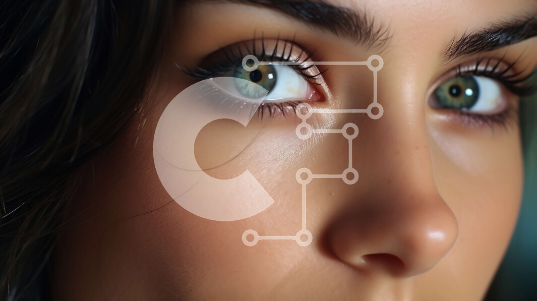 Intra Συλλεκτικό Ξύλινο Παζλ Plywood  4mm - Πορτρέτο μιας γυναίκας με λαμπερά πράσινα μάτια και μακριές βλεφαρίδες Σε Ξύλινο Κουτί - Διαστάσεις Puzzle: 10x10 cm – 25 κομμάτια