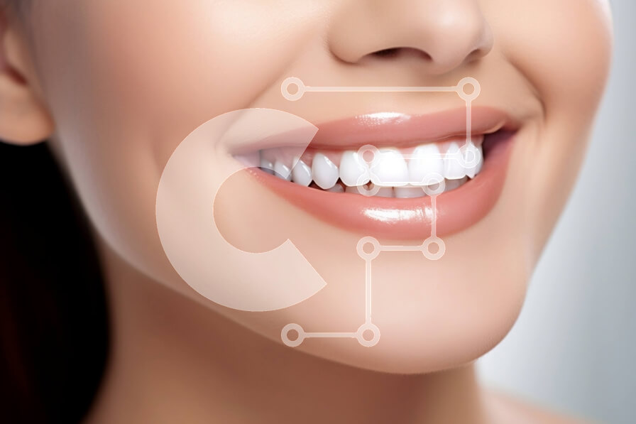 Intra Συλλεκτικό Ξύλινο Παζλ Plywood  4mm - Όμορφη εικόνα μιας χαμογελαστής γυναίκας με ένα φωτεινό, υγιές χαμόγελο Σε Ξύλινο Κουτί - Διαστάσεις Puzzle: 10x10 cm – 25 κομμάτια