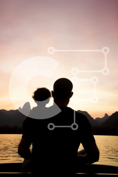 Σετ των 2 Intra Συλλεκτικό Ξύλινο Παζλ Plywood  4mm - Άνδρας και παιδί σε βάρκα στο ηλιοβασίλεμα με σιλουέτα του βουνού Σε Ξύλινο Κουτί - Διαστάσεις: 10x10 cm – 25 κομμάτια