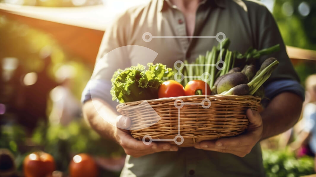 Σετ των 2 Intra Συλλεκτικό Ξύλινο Παζλ Plywood  4mm - Άνδρας που κρατά ένα ψάθινο καλάθι γεμάτο με λαχανικά και φρούτα Σε Ξύλινο Κουτί - Διαστάσεις: 10x10 cm – 25 κομμάτια