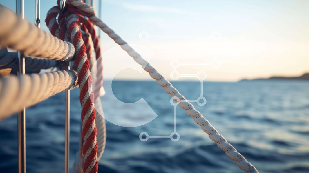 Intra Συλλεκτικό Ξύλινο Παζλ Plywood  4mm - Κόκκινο και άσπρο σχοινί στην πλευρά ενός ιστιοφόρου που πηγαίνει στον ωκεανό Σε Ξύλινο Κουτί - Διαστάσεις Puzzle: 10x10 cm – 25 κομμάτια