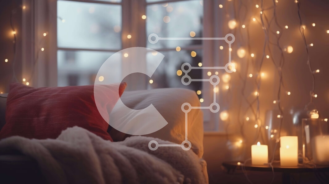 Intra Συλλεκτικό Ξύλινο Παζλ Plywood  4mm - Άνετο σαλόνι διακοσμημένο με χριστουγεννιάτικα φωτάκια Σε Ξύλινο Κουτί - Διαστάσεις Puzzle: 10x10 cm – 25 κομμάτια