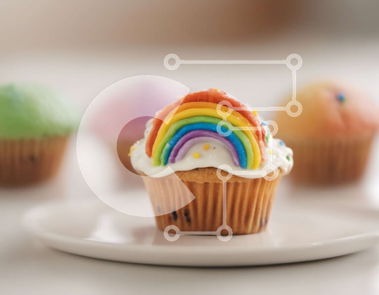 Σετ των 2 Intra Συλλεκτικό Ξύλινο Παζλ Plywood  4mm - Ουράνιο τόξο Cupcakes σε λευκό πιάτο Σε Ξύλινο Κουτί - Διαστάσεις: 10x10 cm – 25 κομμάτια