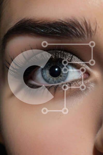 Intra Συλλεκτικό Ξύλινο Παζλ Plywood  4mm - Εκπληκτική κινηματογράφηση σε πρώτο πλάνο του γυναικείου ματιού με μπλε σκιά ματιών Σε Ξύλινο Κουτί - Διαστάσεις Puzzle: 10x10 cm – 25 κομμάτια