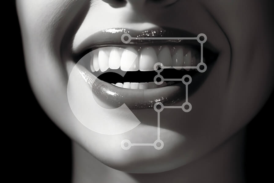 Intra Συλλεκτικό Ξύλινο Παζλ Plywood  4mm - Όμορφη εικόνα μιας γυναίκας με ένα φωτεινό, λευκό χαμόγελο Σε Ξύλινο Κουτί - Διαστάσεις Puzzle: 10x10 cm – 25 κομμάτια