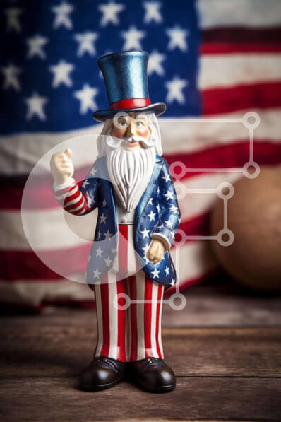 Intra Συλλεκτικό Ξύλινο Παζλ Plywood  4mm - Ειδώλιο θείου με αμερικανική σημαία και αυγό Σε Ξύλινο Κουτί - Διαστάσεις: 10x10 cm – 25 κομμάτια