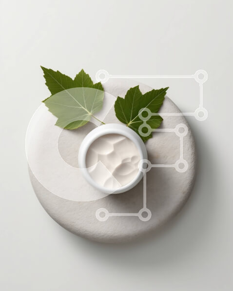 Intra Συλλεκτικό Ξύλινο Παζλ Plywood  4mm - Όμορφη εικόνα ενός λευκού μαρμάρινου πιάτου με πράσινα φύλλα Σε Ξύλινο Κουτί - Διαστάσεις: 10x10 cm – 25 κομμάτια