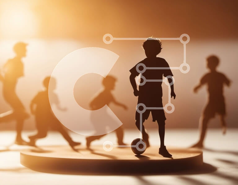 Intra Συλλεκτικό Ξύλινο Παζλ Plywood  4mm - Ομάδα παιδιών που παίζουν ποδόσφαιρο μια ηλιόλουστη μέρα Σε Ξύλινο Κουτί - Διαστάσεις Puzzle: 10x10 cm – 25 κομμάτια