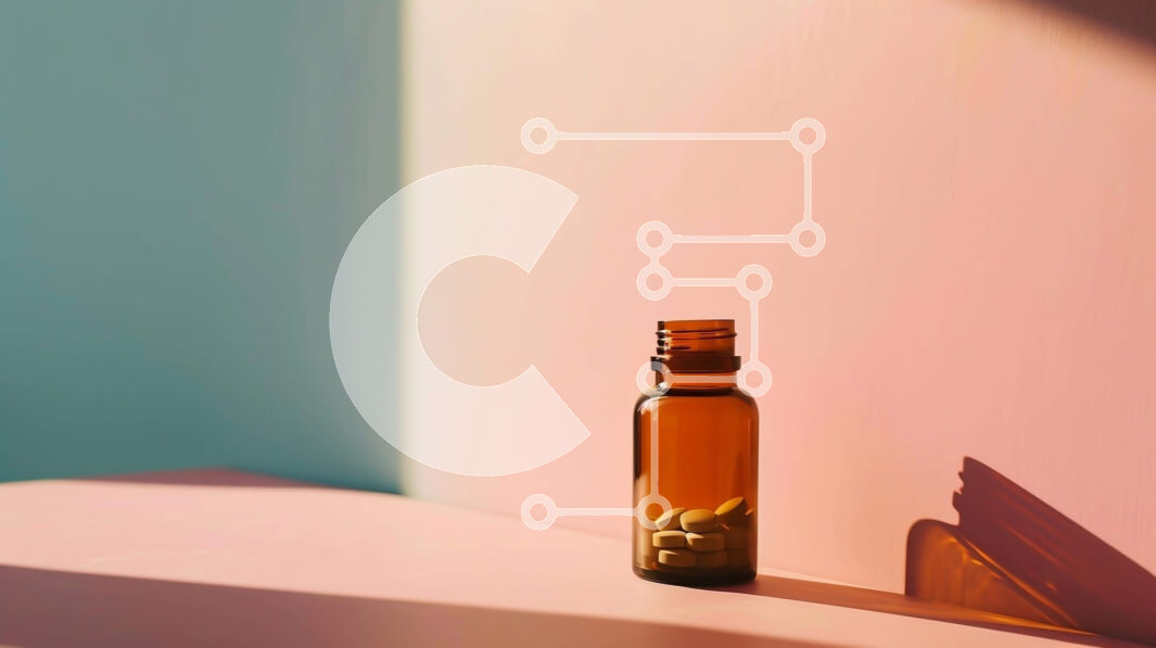 Intra Συλλεκτικό Ξύλινο Παζλ Plywood  4mm - Μικρό καφέ μπουκάλι χαπιών σε πολύχρωμο τραπέζι Σε Ξύλινο Κουτί - Διαστάσεις Puzzle: 10x10 cm – 25 κομμάτια