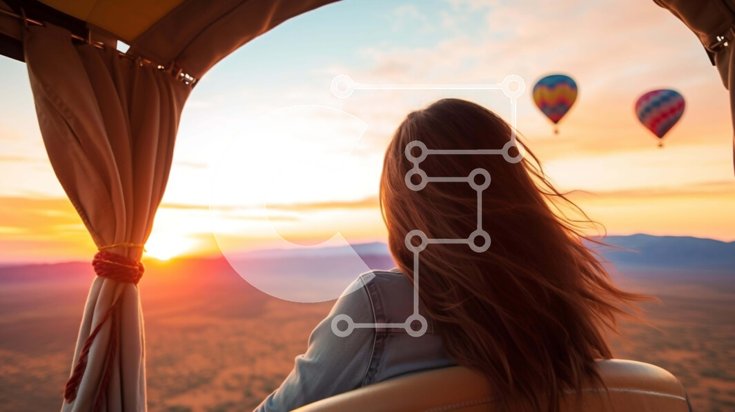 Intra Συλλεκτικό Ξύλινο Παζλ Plywood  4mm - Γυναίκα με αερόστατο στο ηλιοβασίλεμα Σε Ξύλινο Κουτί - Διαστάσεις Puzzle: 10x10 cm – 25 κομμάτια