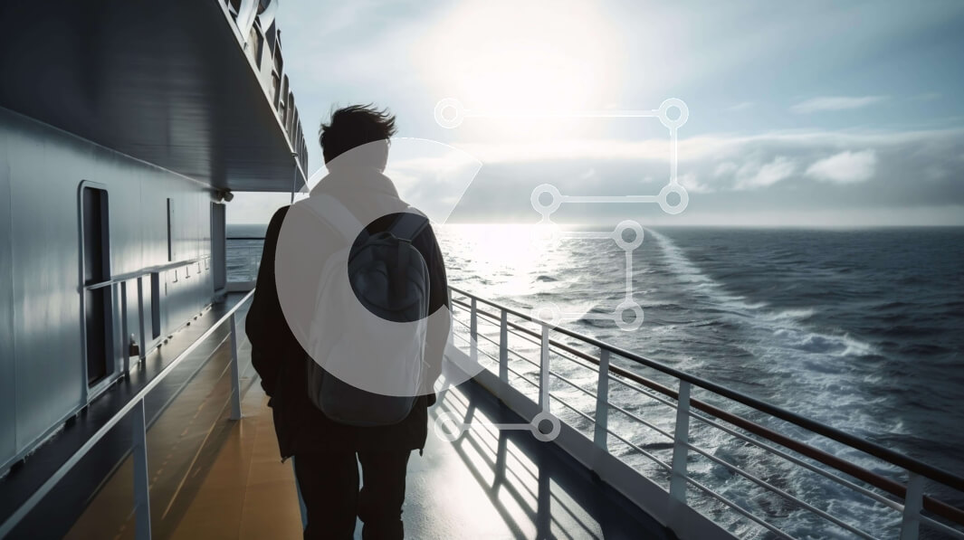 Intra Συλλεκτικό Ξύλινο Παζλ Plywood  4mm - Άτομο στο κατάστρωμα κρουαζιερόπλοιων που κοιτάζει πέρα ​​από το νερό Σε Ξύλινο Κουτί - Διαστάσεις Puzzle: 10x10 cm – 25 κομμάτια