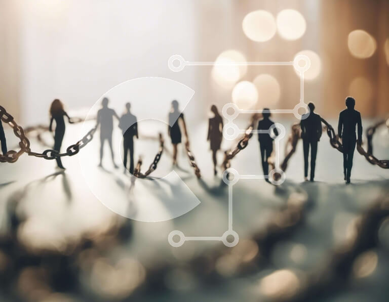 Intra Συλλεκτικό Ξύλινο Παζλ Plywood  4mm - Ειδώλια που κρατούν τις αλυσίδες μαζί συμβολίζοντας την ομαδική εργασία και τη συνεργασία Σε Ξύλινο Κουτί - Διαστάσεις Puzzle: 10x10 cm – 25 κομμάτια