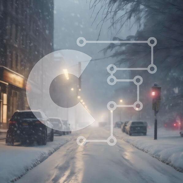 Intra Συλλεκτικό Ξύλινο Παζλ Plywood  4mm - Χιονισμένος δρόμος της πόλης με παρκαρισμένα αυτοκίνητα το χειμώνα Σε Ξύλινο Κουτί - Διαστάσεις Puzzle: 10x10 cm – 25 κομμάτια