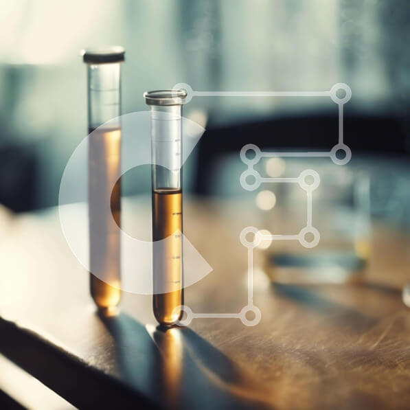 Intra Συλλεκτικό Ξύλινο Παζλ Plywood  4mm - Δοκιμαστικοί σωλήνες εργαστηρίου με καφέ υγρό σε ξύλινο τραπέζι Σε Ξύλινο Κουτί - Διαστάσεις Puzzle: 10x10 cm – 25 κομμάτια