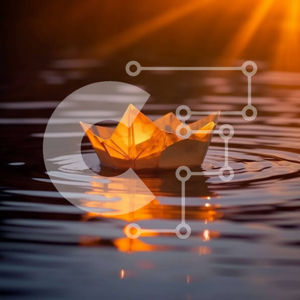 Intra Συλλεκτικό Ξύλινο Παζλ Plywood  4mm - Εκπληκτική εικόνα του χάρτινου σκάφους Origami στο νερό στο ηλιοβασίλεμα Σε Ξύλινο Κουτί - Διαστάσεις: 10x10 cm – 25 κομμάτια