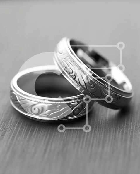 Intra Συλλεκτικό Ξύλινο Παζλ Plywood  4mm - Όμορφη εικόνα δύο βέρες σε ένα ρουστίκ ξύλινο τραπέζι Σε Ξύλινο Κουτί - Διαστάσεις: 10x10 cm – 25 κομμάτια